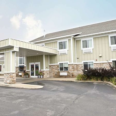 Grandstay Hotel & Suites Perham Esterno foto