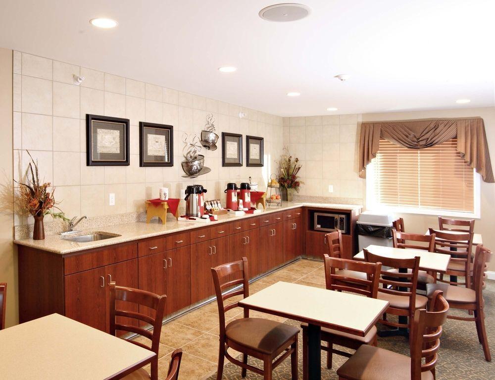 Grandstay Hotel & Suites Perham Esterno foto